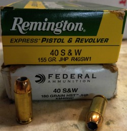 SHTFblog_survival_cache_40_SW_smith_and_wesson_best_pistol_caliber_federal_HST_hollowpoint_remington