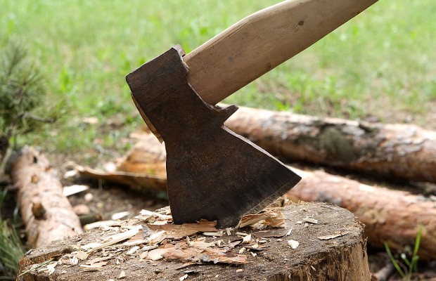 chopping-wood-620x400