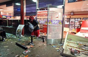 Riots-in-Ferguson-5