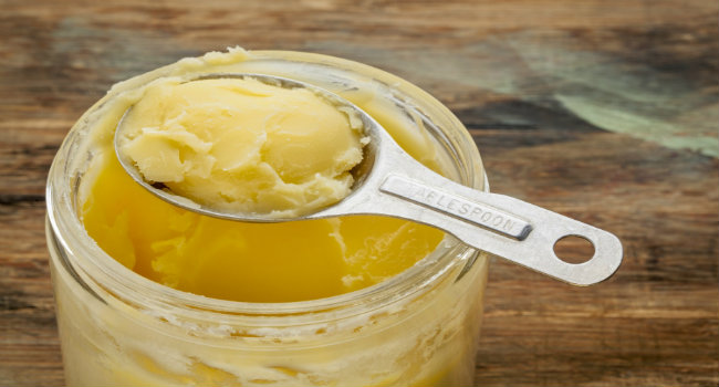 ghee-in-jar-with-spoon-web